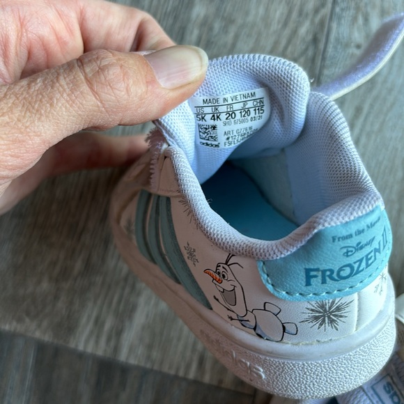 Adidas Frozen II toddler shoes size 5 - Picture 4 of 6